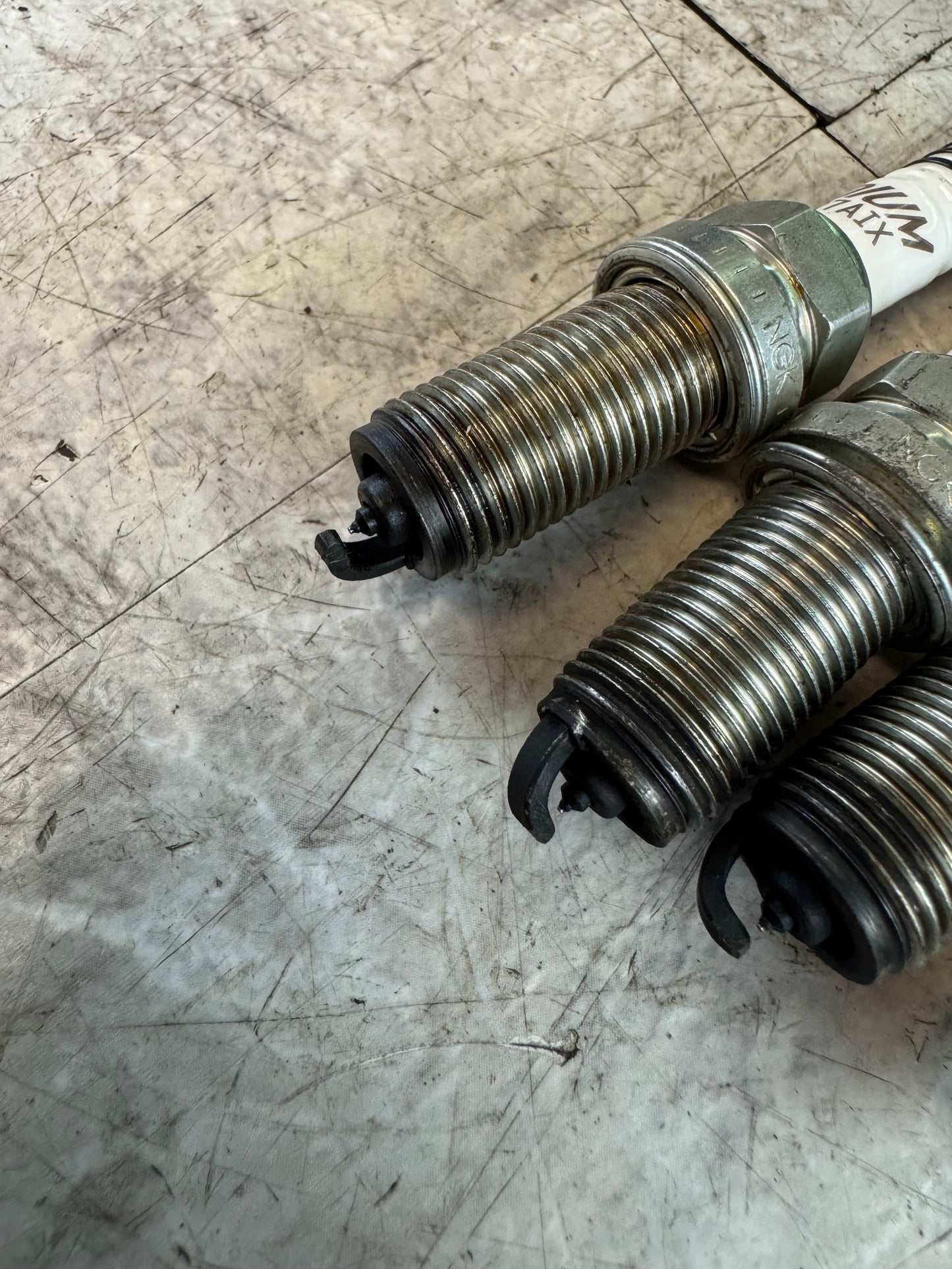 NGK Iridium IX Plug Number LFR7AIX Spark Plug - 2309 Set X4 Used /