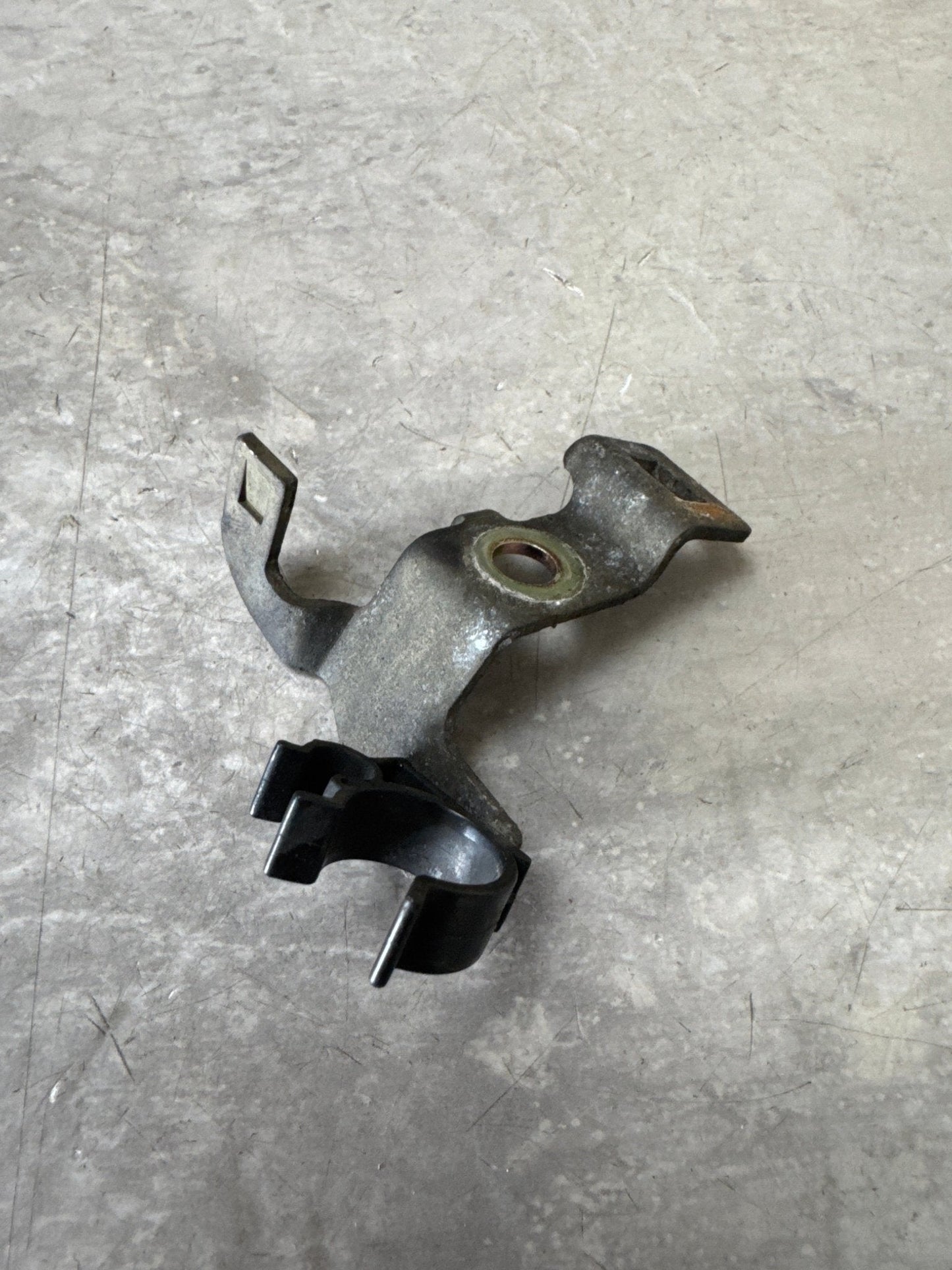 Subaru OEM (EJ20 / EJ25) Intake Manifold Wire Harness Bracket