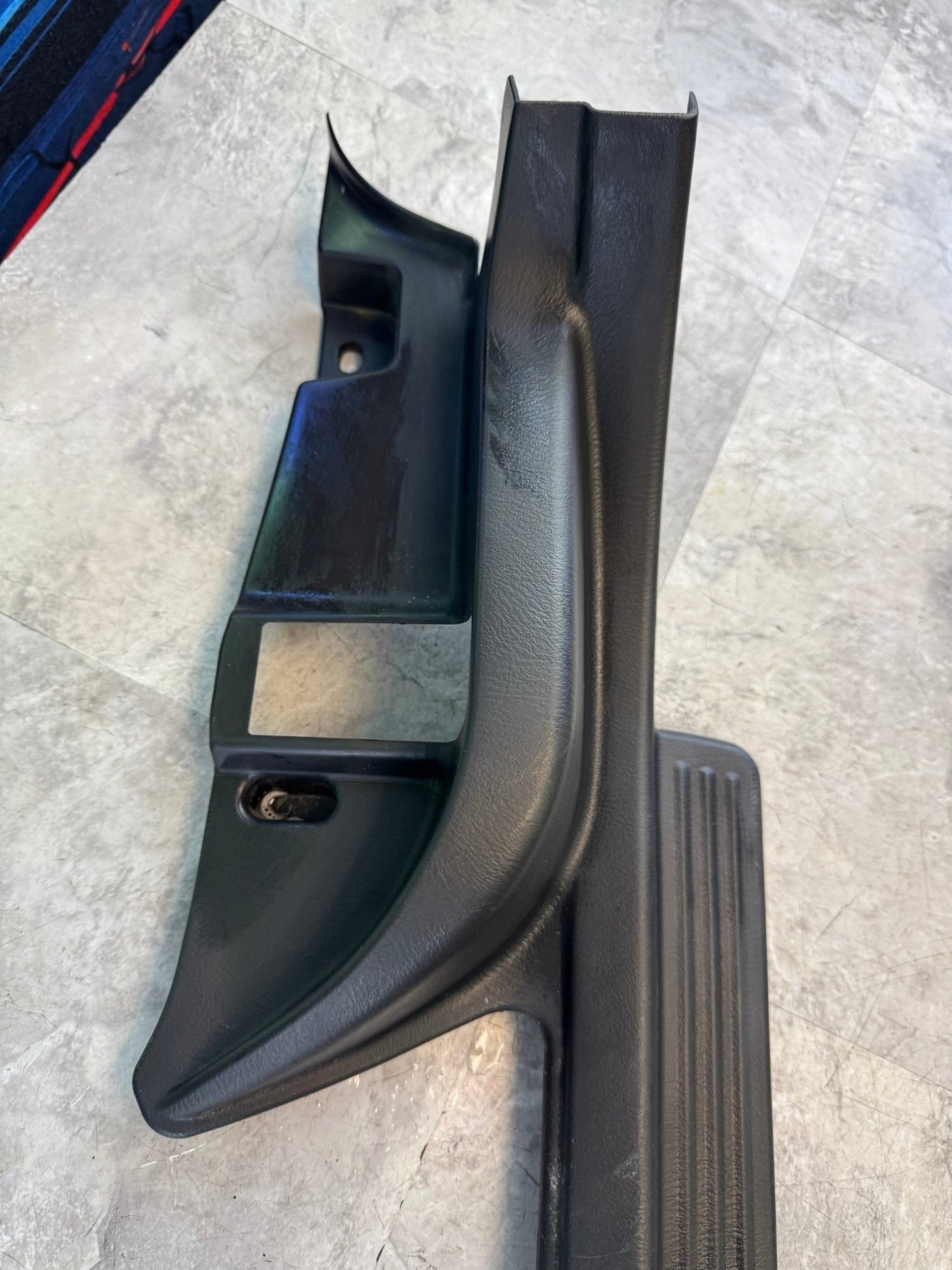 2002-2007 Subaru OEM Impreza/WRX/STi LH Side Rear Door Sill Step Trim (3)
