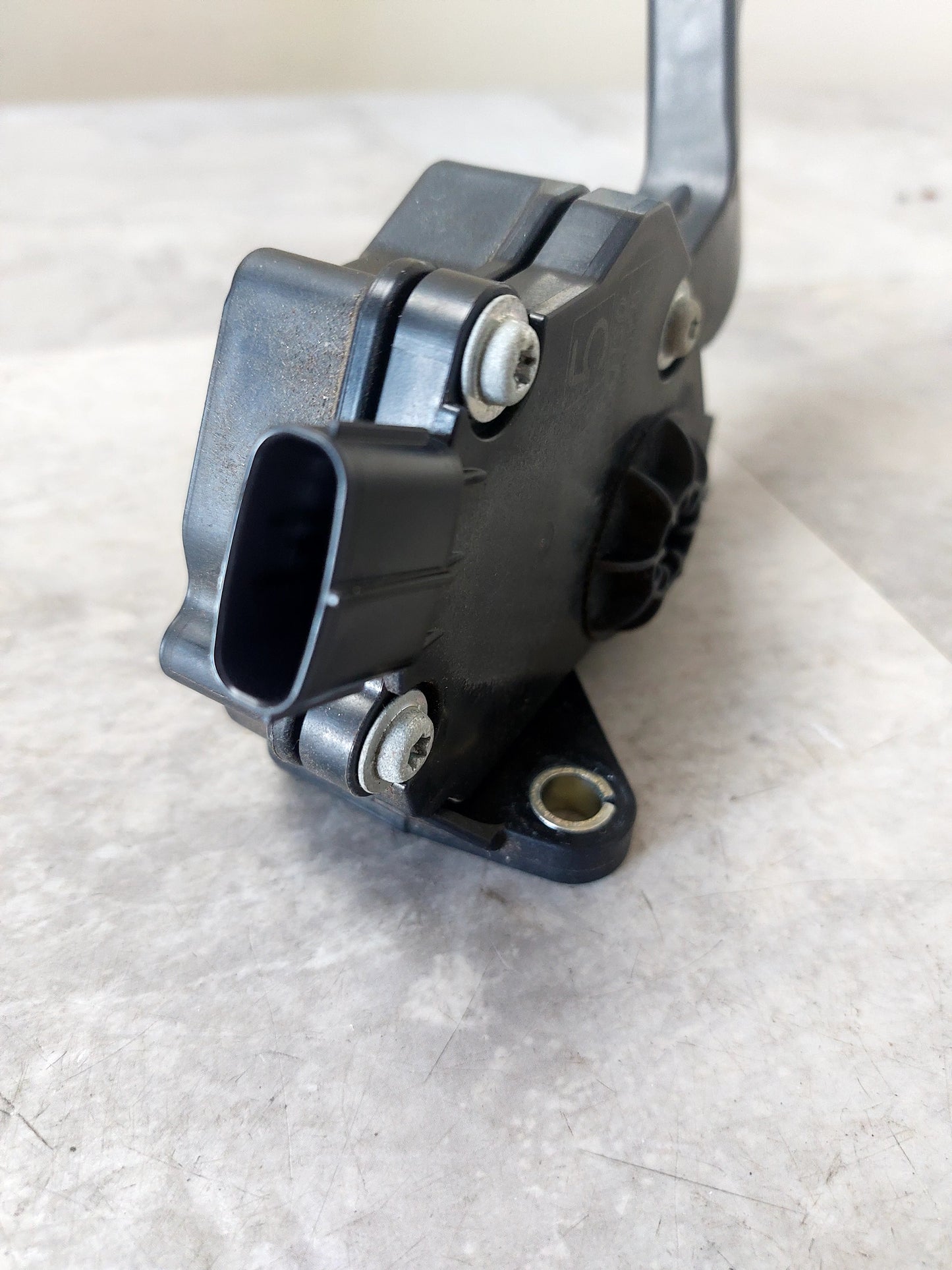2008-2014 Subaru Impreza WRX STi OEM Pedal Assembly Accelerator y2