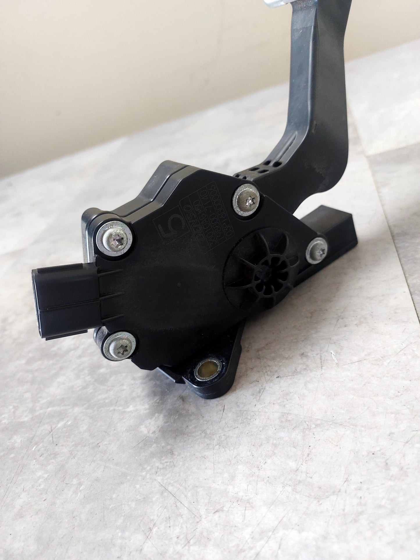 2008-2014 Subaru Impreza WRX STi OEM Pedal Assembly Accelerator y2