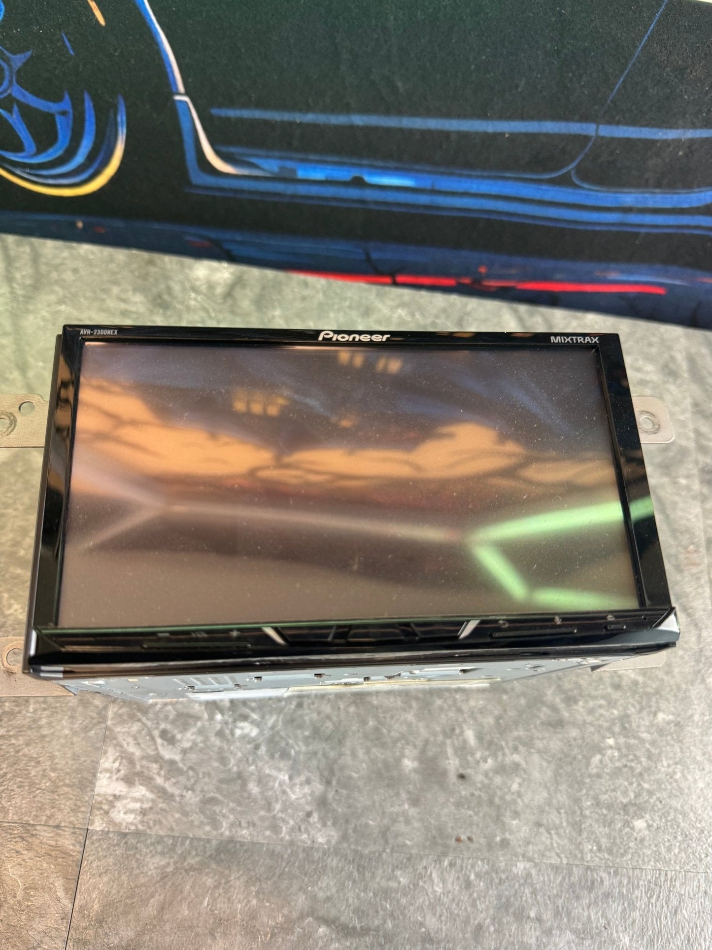 Pioneer AVH-2300NEX Double Din Headunit Radio Assembly Subaru Bracket