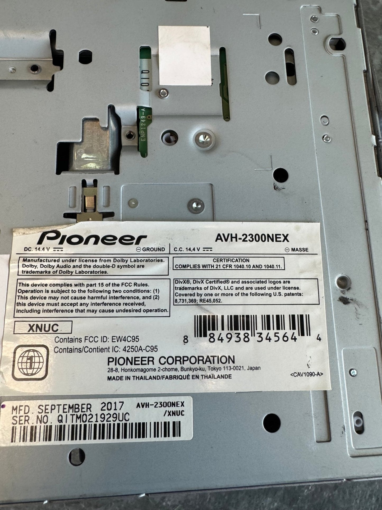 Pioneer AVH-2300NEX Double Din Headunit Radio Assembly Subaru Bracket