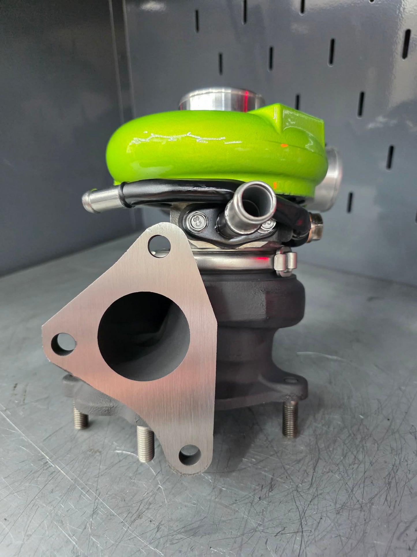 HILL COUNTRY FORCED INDUCTION Cobb tuning 20g turbo custom shocker  yellow Garrett 660 G30