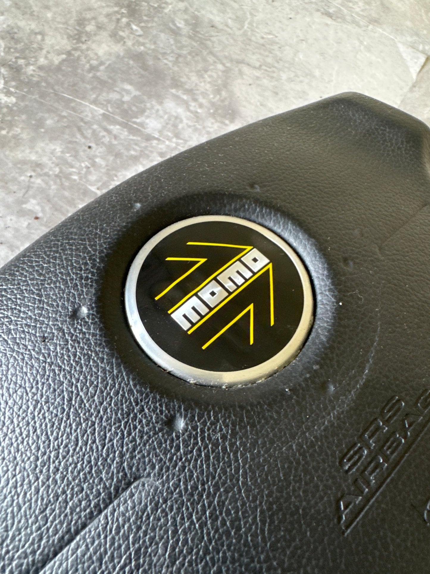 2002 2003 Subaru Impreza & WRX Drivers Airbag Assembly with Yellow Momo Cover 98211FE050ML