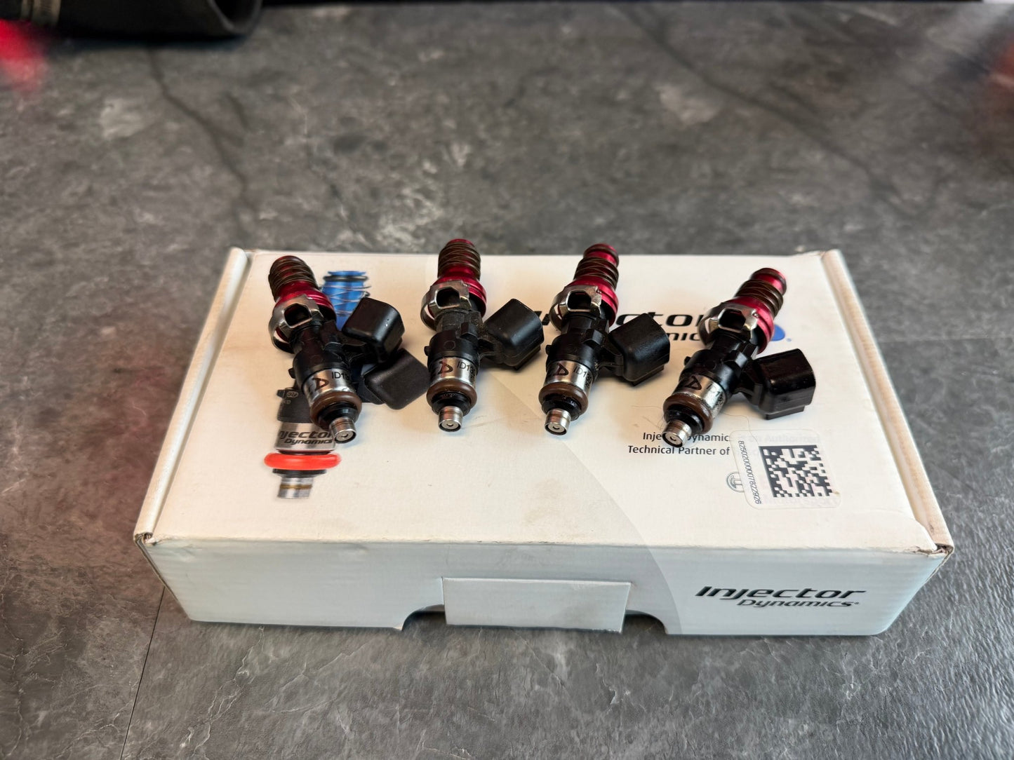 ID cleaned & flow tested 1300 CC Subaru STi & wrx top feed injectors INJECTOR DYNAMICS