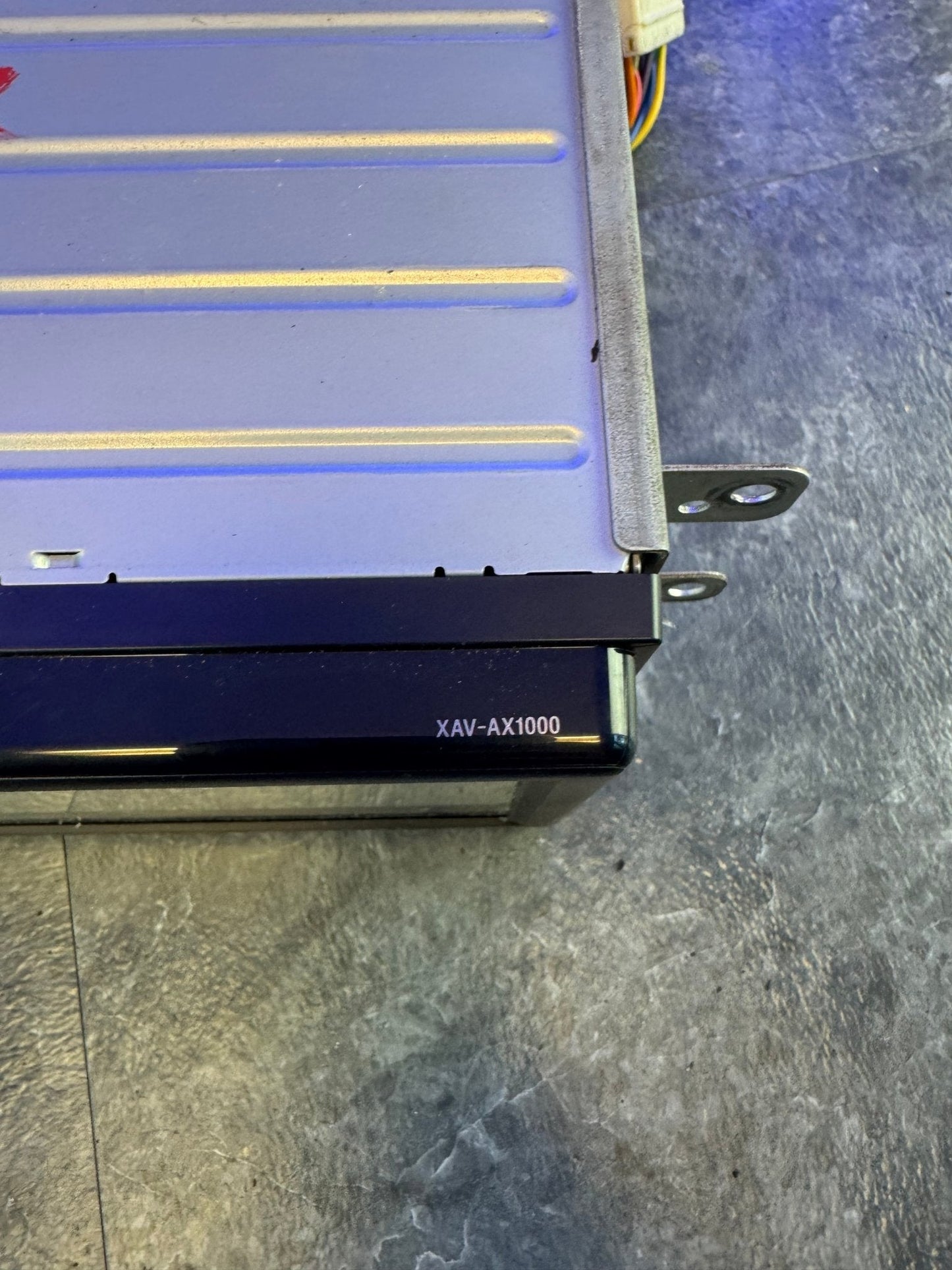 Sony XAV-AX1000 Double Din Headunit Assembly With Subaru Bracket