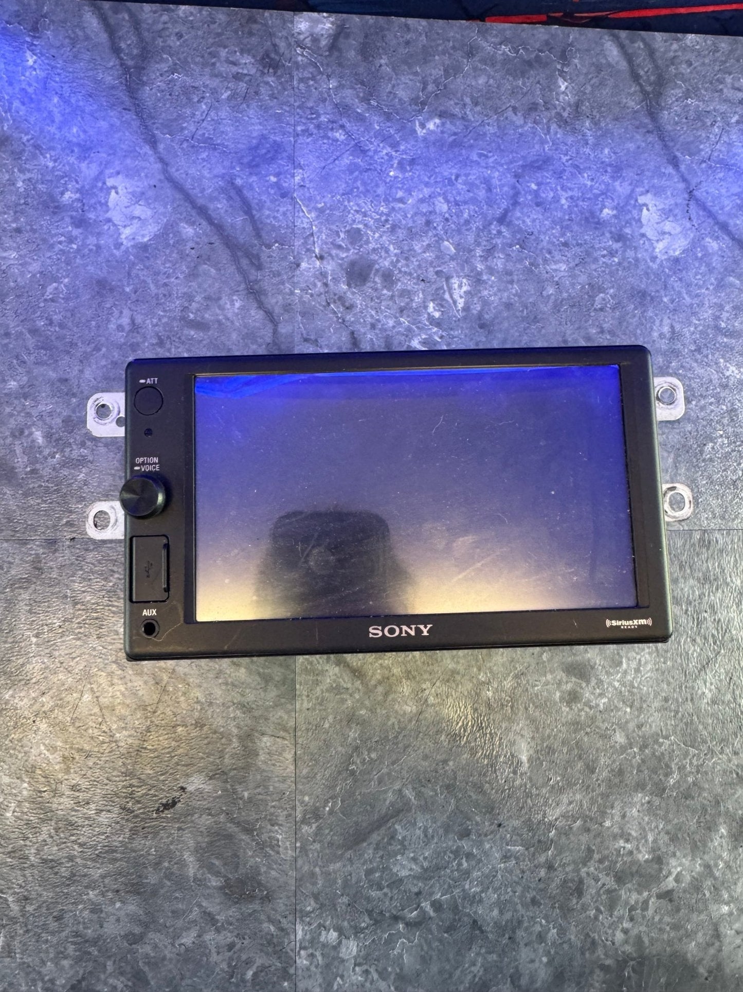 Sony XAV-AX1000 Double Din Headunit Assembly With Subaru Bracket