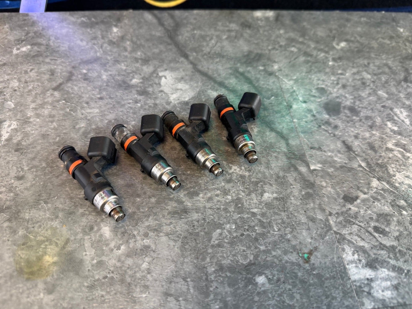 FIC 1000 CC top feed fuel injectors Subaru STi & wrx fuel injector clinic