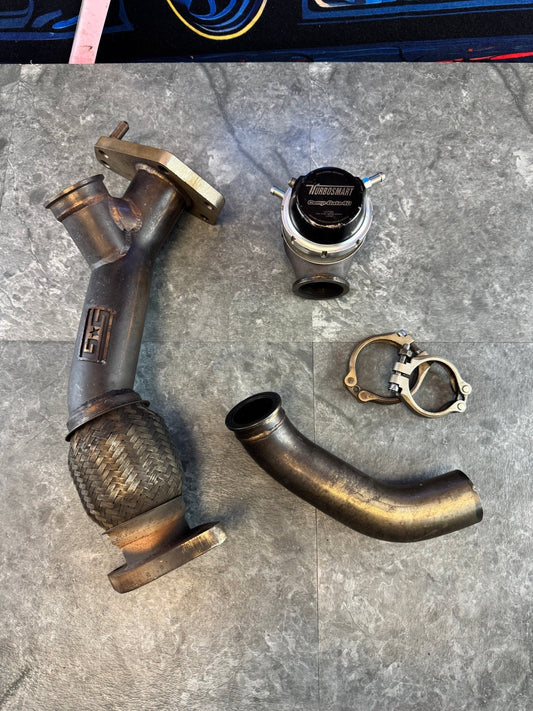 2002-2007 Subaru WRX / 2004-2021 Subaru STi Turbosmart 40mm External Wastegate Kit With Grimmspeed 2-Bolt Up Pipe And Screamer Tube