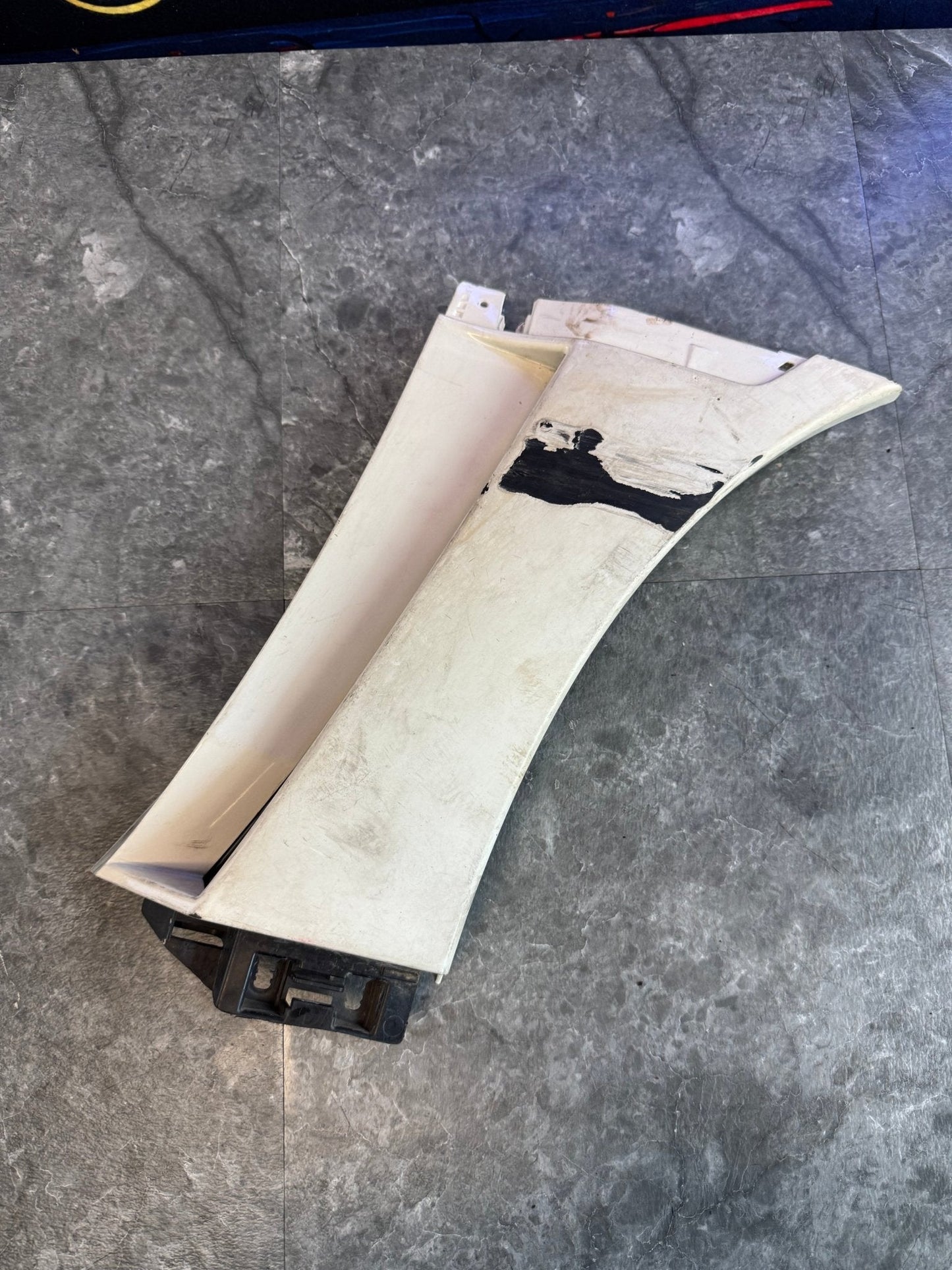 2015-2021 Subaru WRX STi OEM RH Fender Garnish CWP
