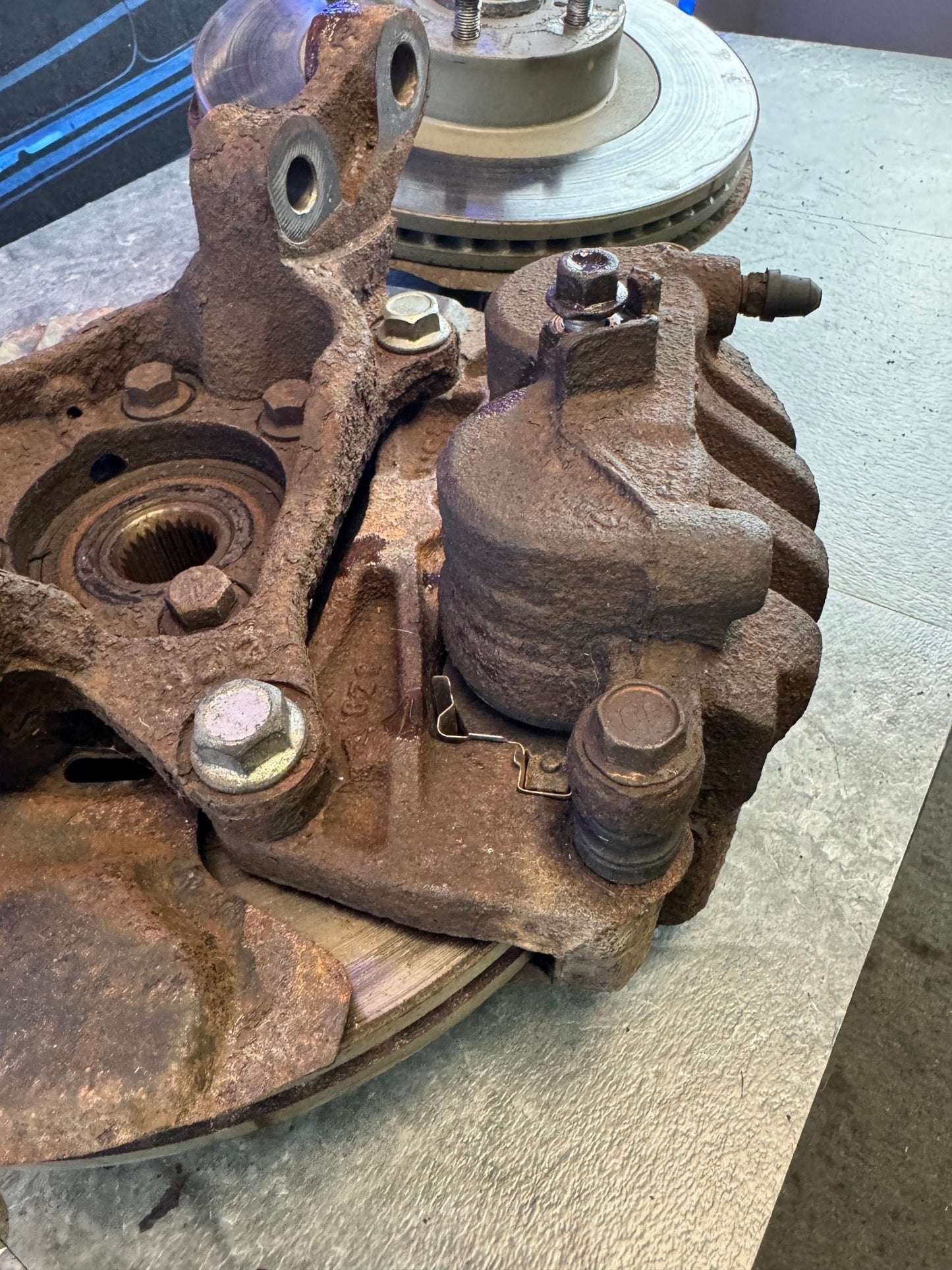 2010-2014 Subaru WRX OEM Front Knuckle Hubs Assembly With Brake Calipers Pair LH RH Left Right