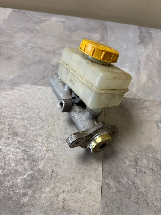 2002-2007 Subaru Impreza WRX STi OEM Brake Master Cylinder Reservoir