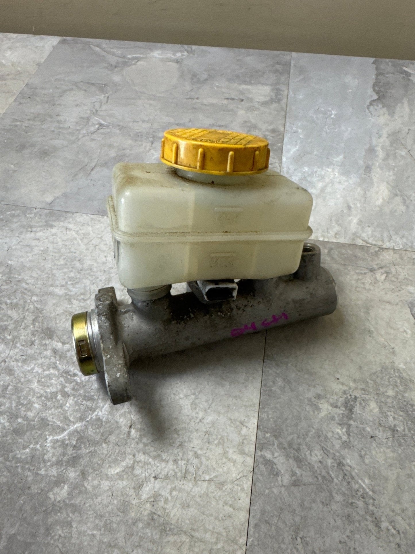 2002-2007 Subaru Impreza WRX STi OEM Brake Master Cylinder Reservoir