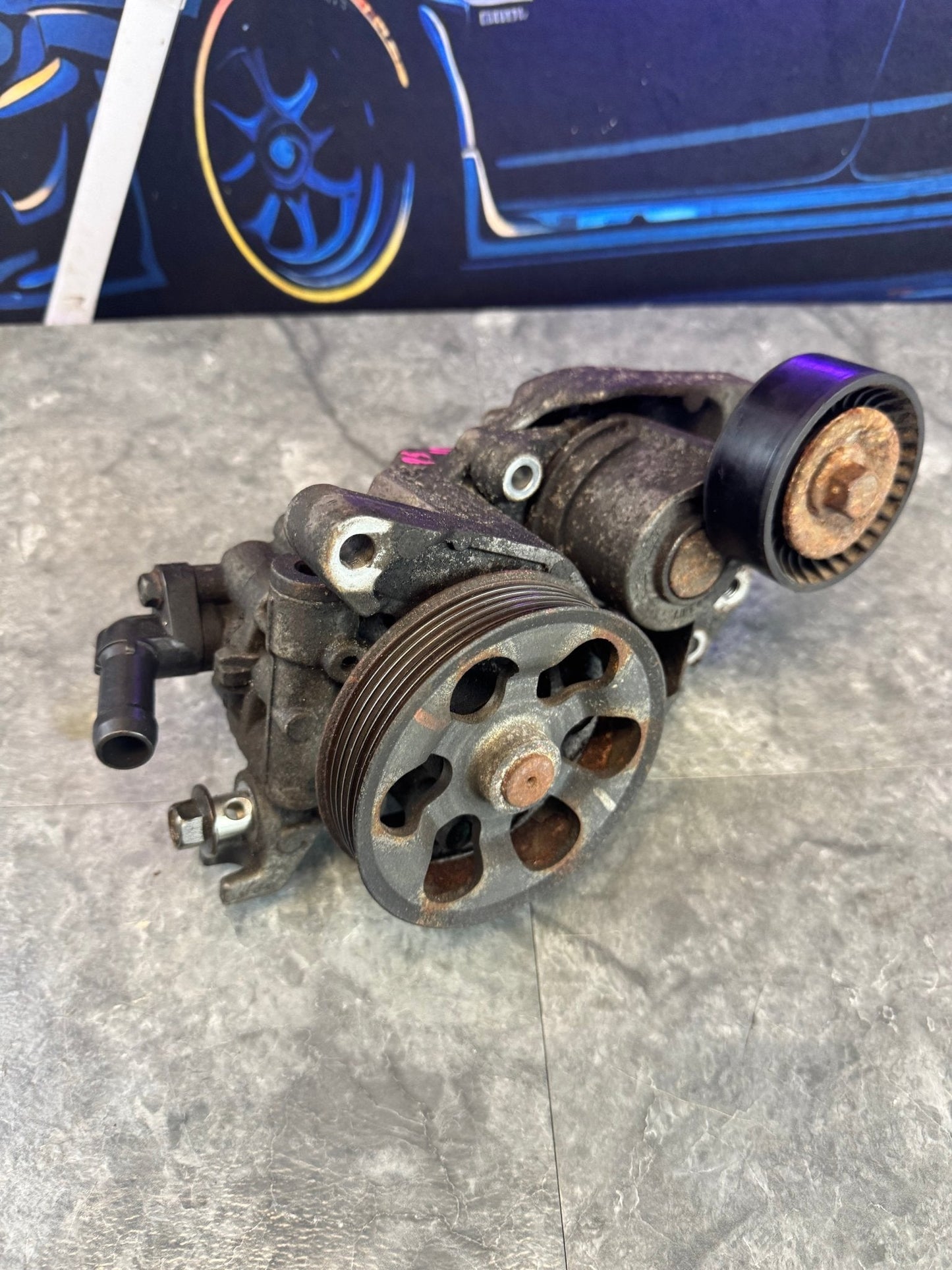 2010-2012 Subaru Legacy OEM Power Steering Pump With Bracket