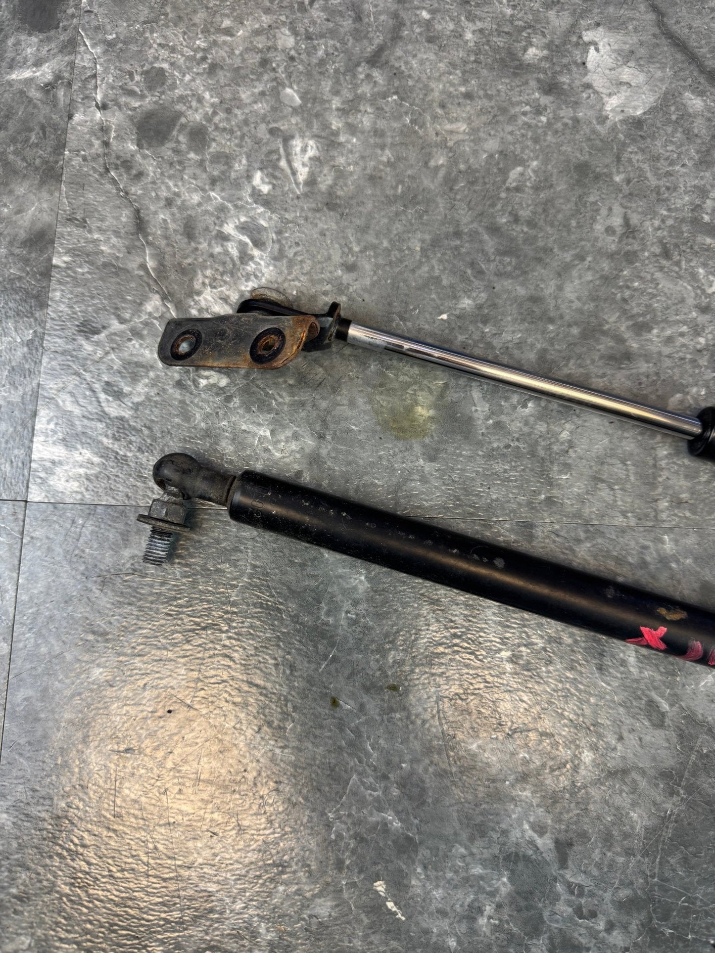 2008-2014 Subaru Impreza WRX STi OEM Hydraulic Hood Struts Assembly