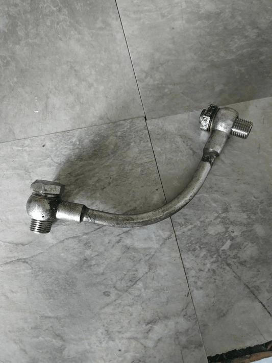 04-07 Subaru OEM Cylinder Head Oil Line