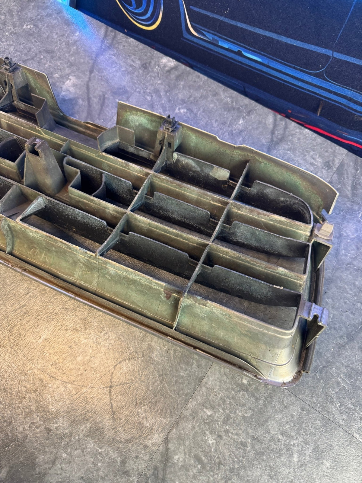 2003-2006 Subaru Forester Front Grille OEM Assembly