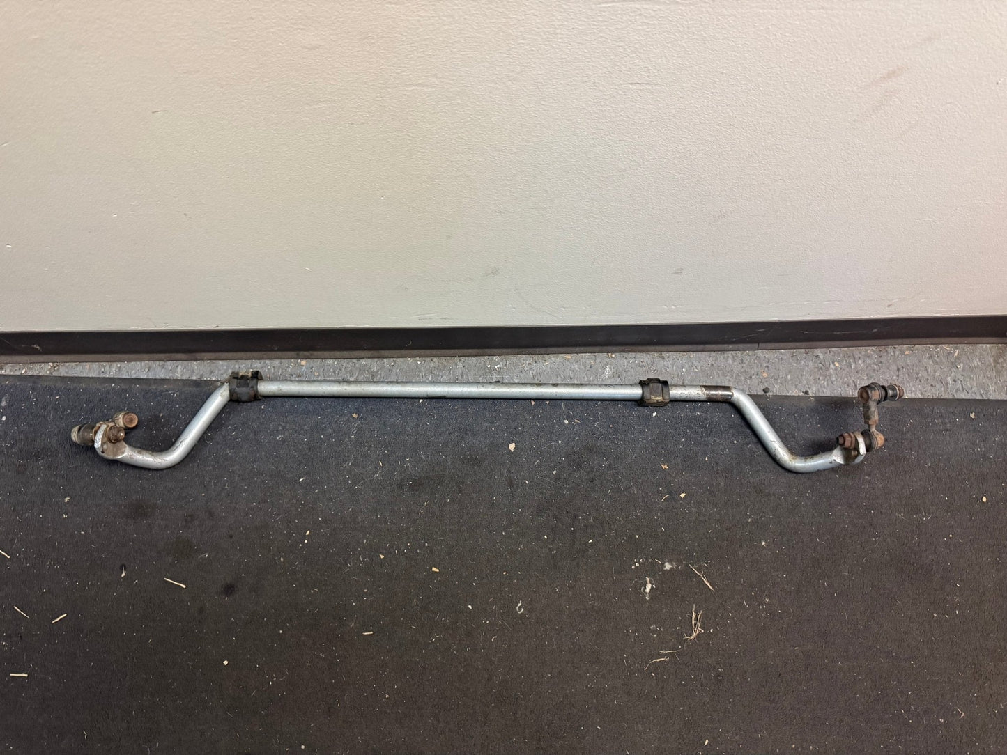 2015-2021 Subaru WRX STi Whiteline Front Swaybar Kit With Links 26MM