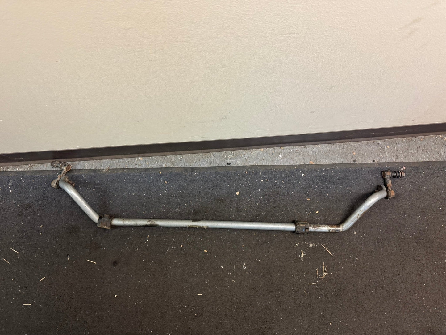 2015-2021 Subaru WRX STi Whiteline Front Swaybar Kit With Links 26MM