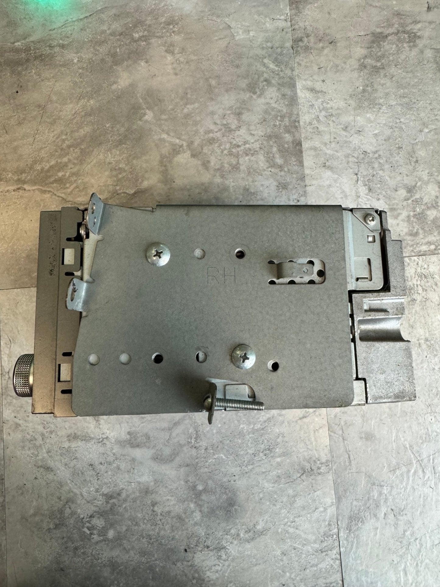 2004-2006 Subaru Impreza 6 Disc OEM Radio Control Unit Stereo Deck