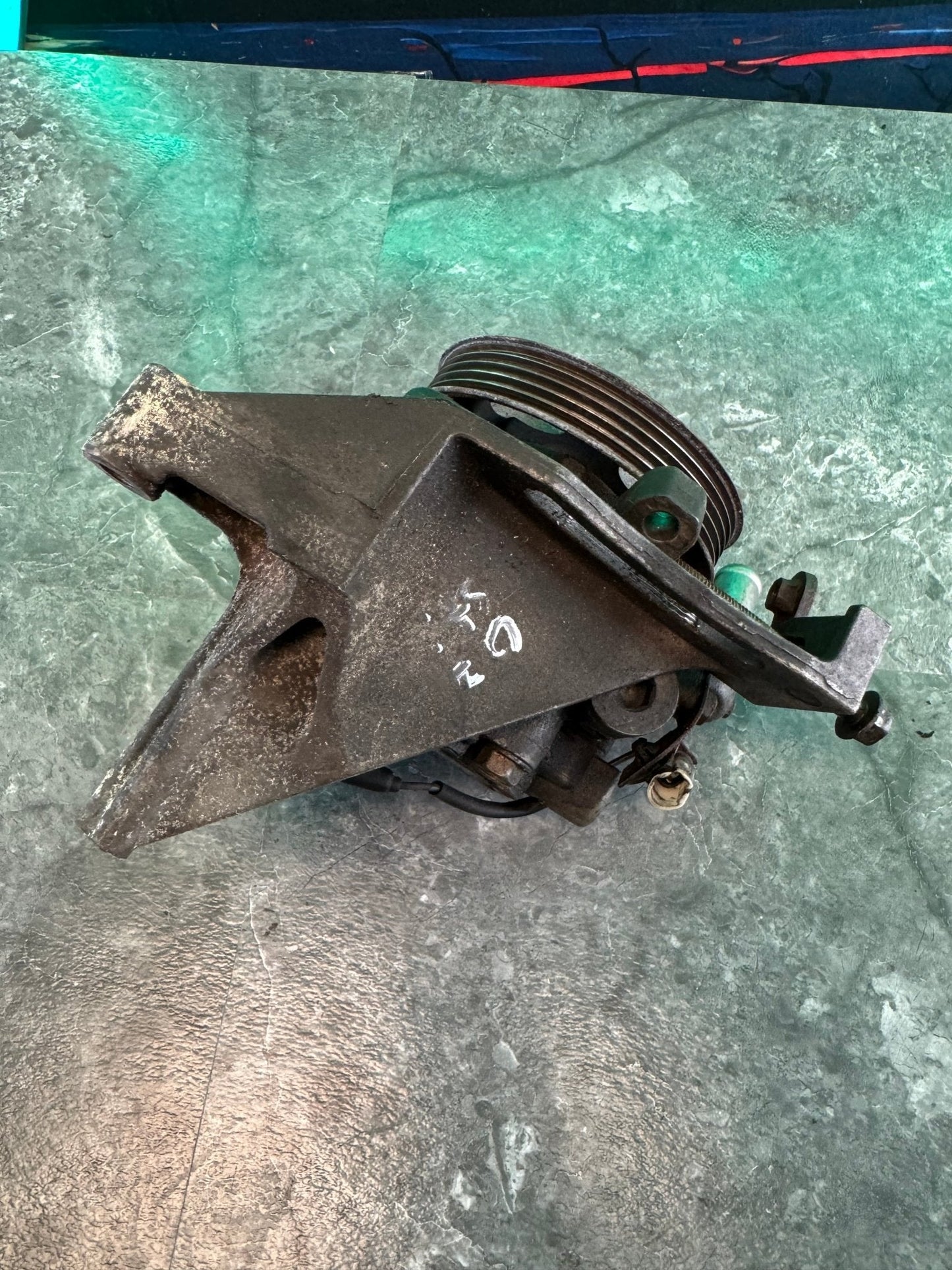2004-2007 Subaru Impreza WRX STi OEM Power Steering Pump Mount