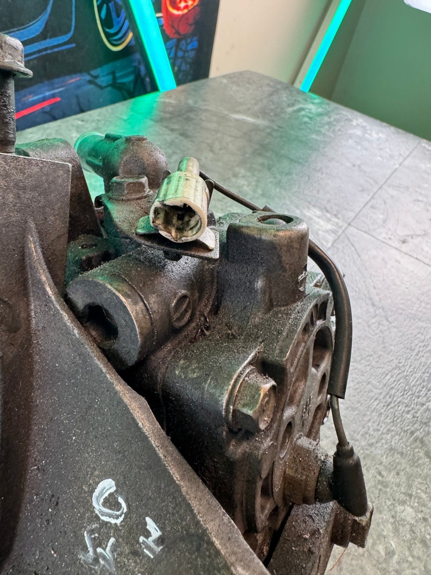 2004-2007 Subaru Impreza WRX STi OEM Power Steering Pump Mount