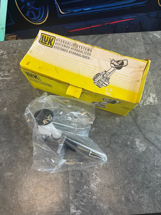2004-2007 Subaru Impreza WRX STi OE LUK Clutch Master Cylinder Open New Open Box