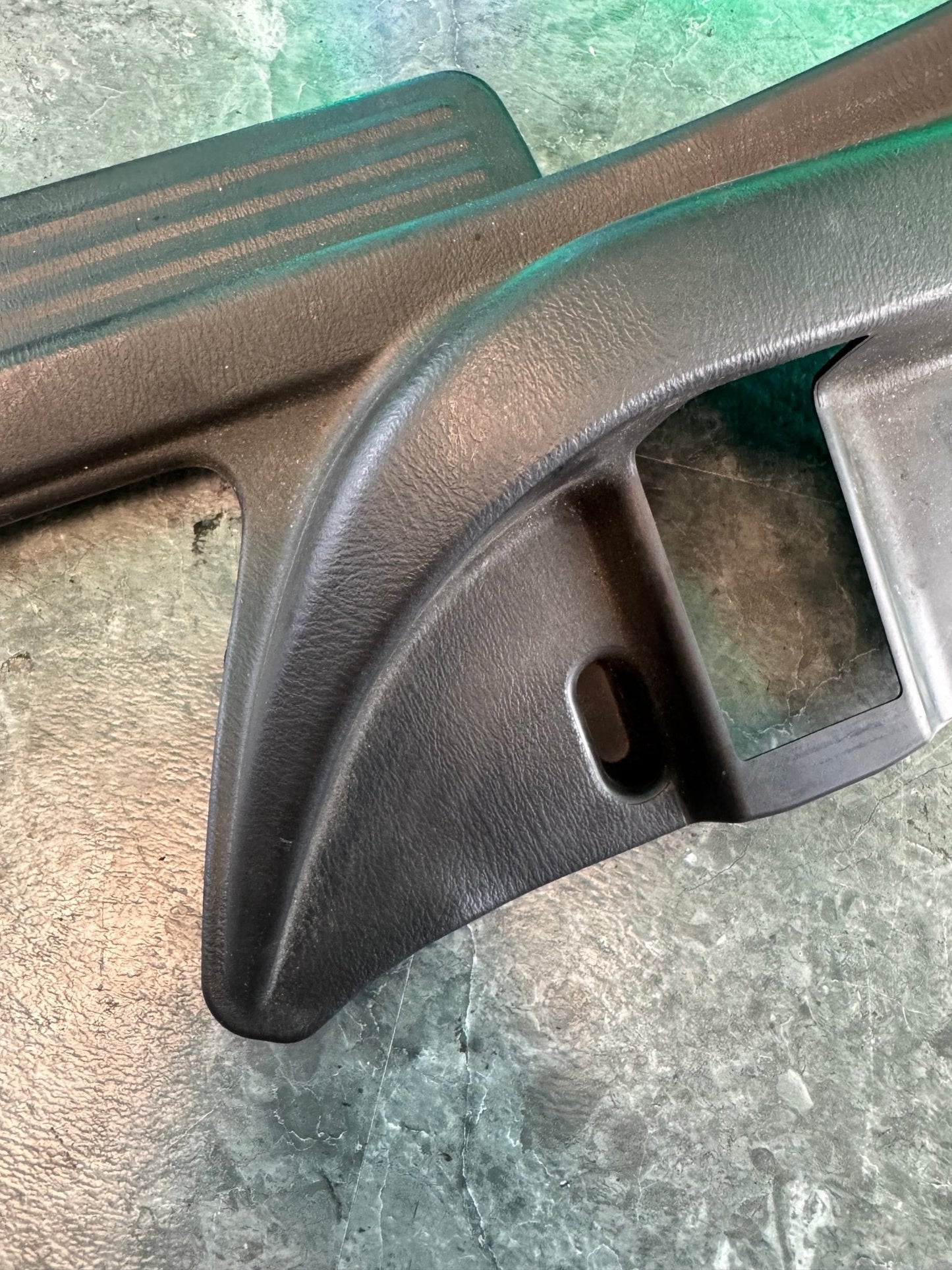2002-2007 Subaru Impreza WRX STi OEM Passenger Rear Door Sill Trim RH