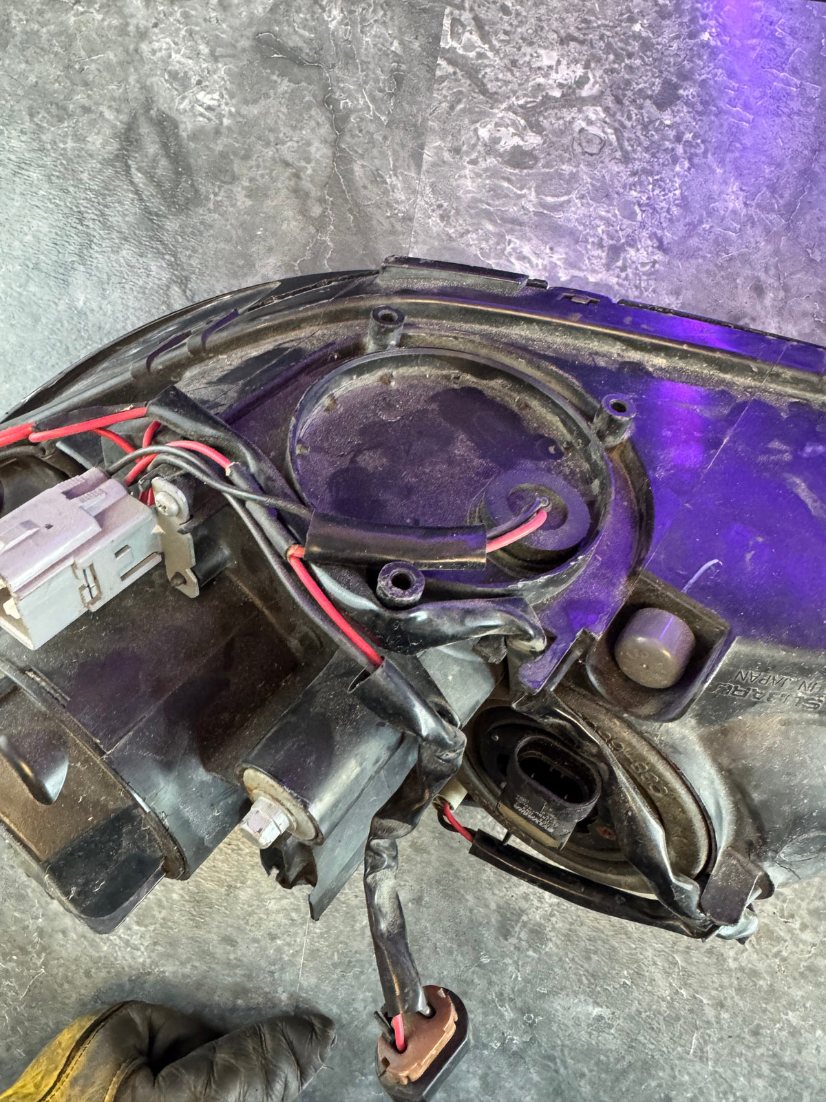 2006-2007 Subaru Impreza WRX OEM Custom Headlights Pair Driver Passenger Side Incomplete