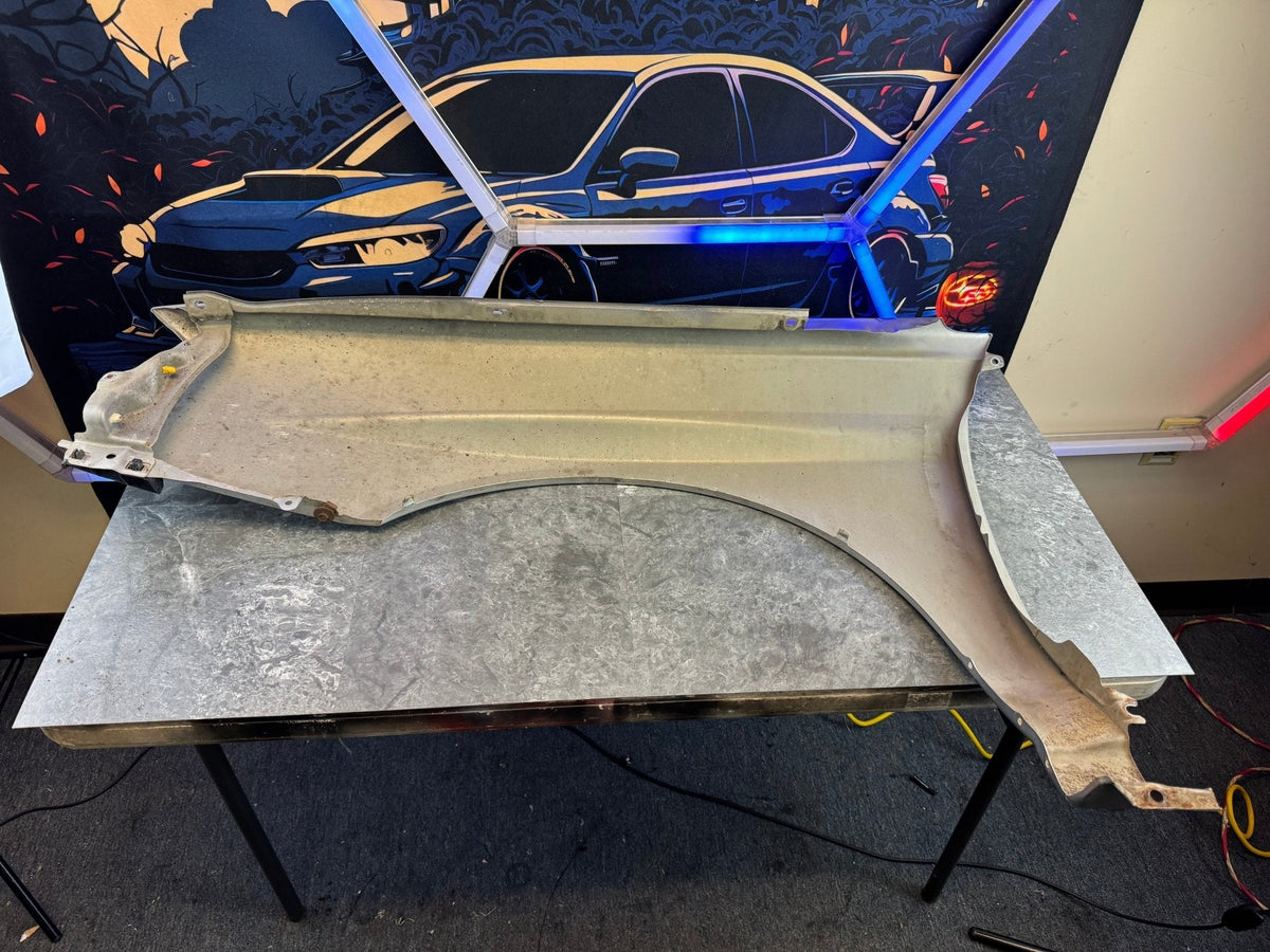 2004-2005 Subaru WRX STi PSM Platinum Silver Metallic OEM Passenger Side Fender