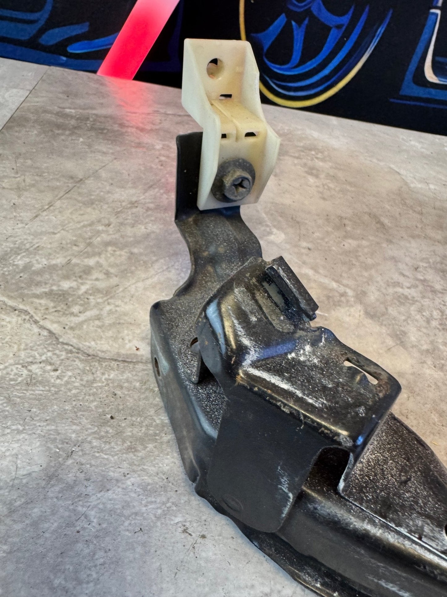 2006-2007 Subaru Impreza WRX STi OEM Passenger Side RH Headlight Bracket