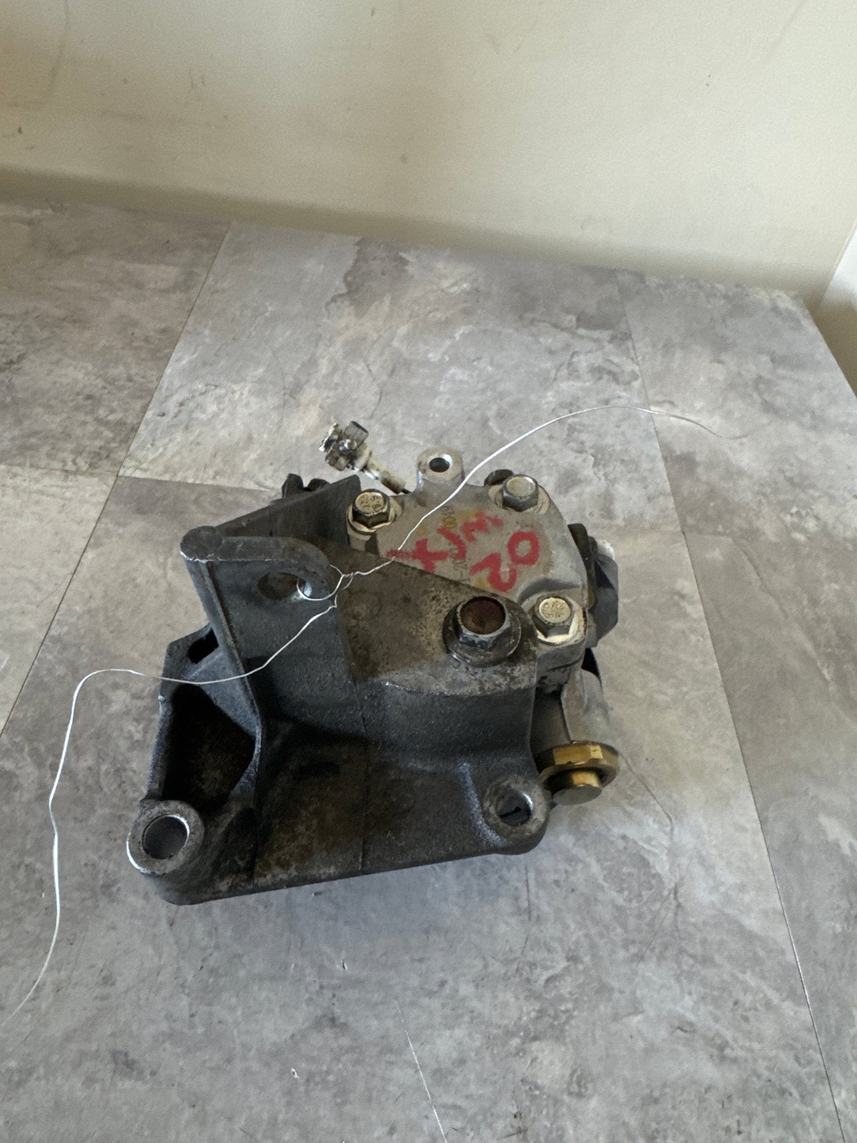 2002-2003 Subaru WRX OEM Power Steering Pump w Bracket