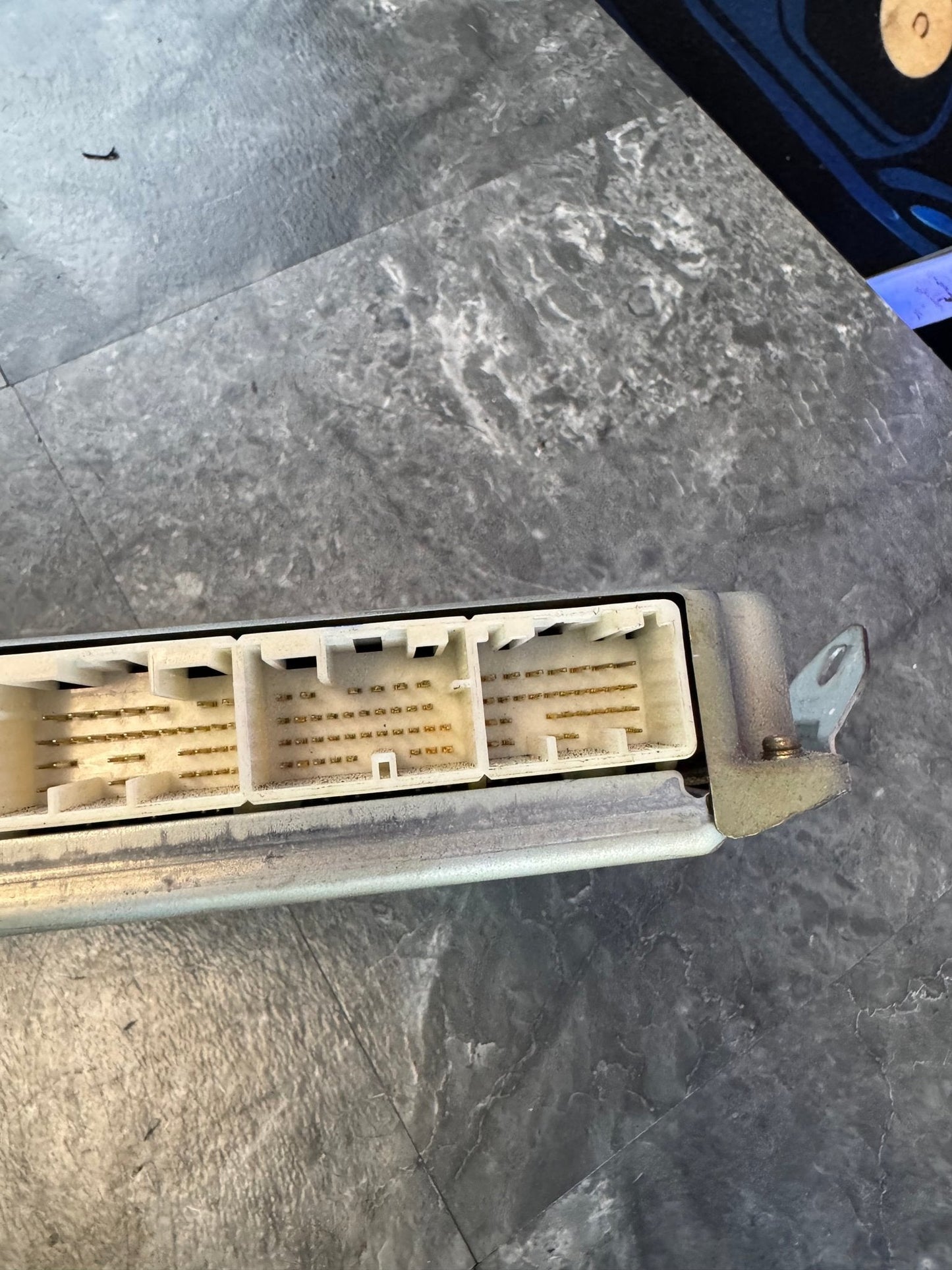 2005 Subaru Impreza WRX STi OEM ECU Engine Computer Module ECM 22611AJ930