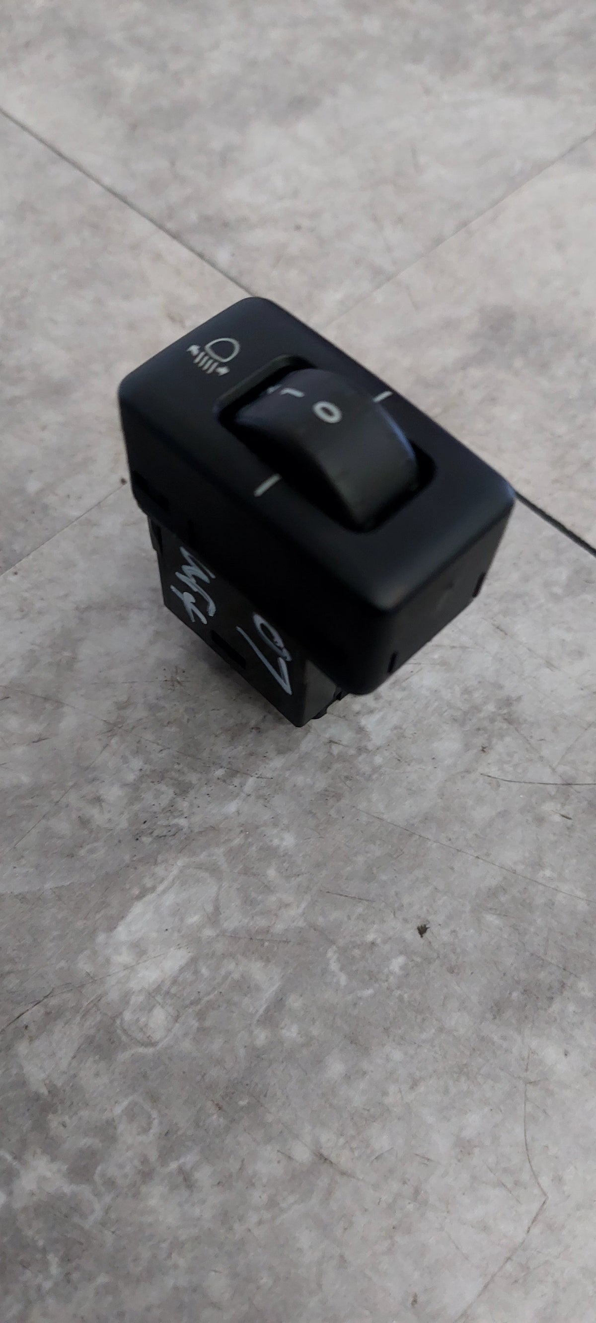 2005-2007 Subaru Impreza STi Headlight Leveling Switch
