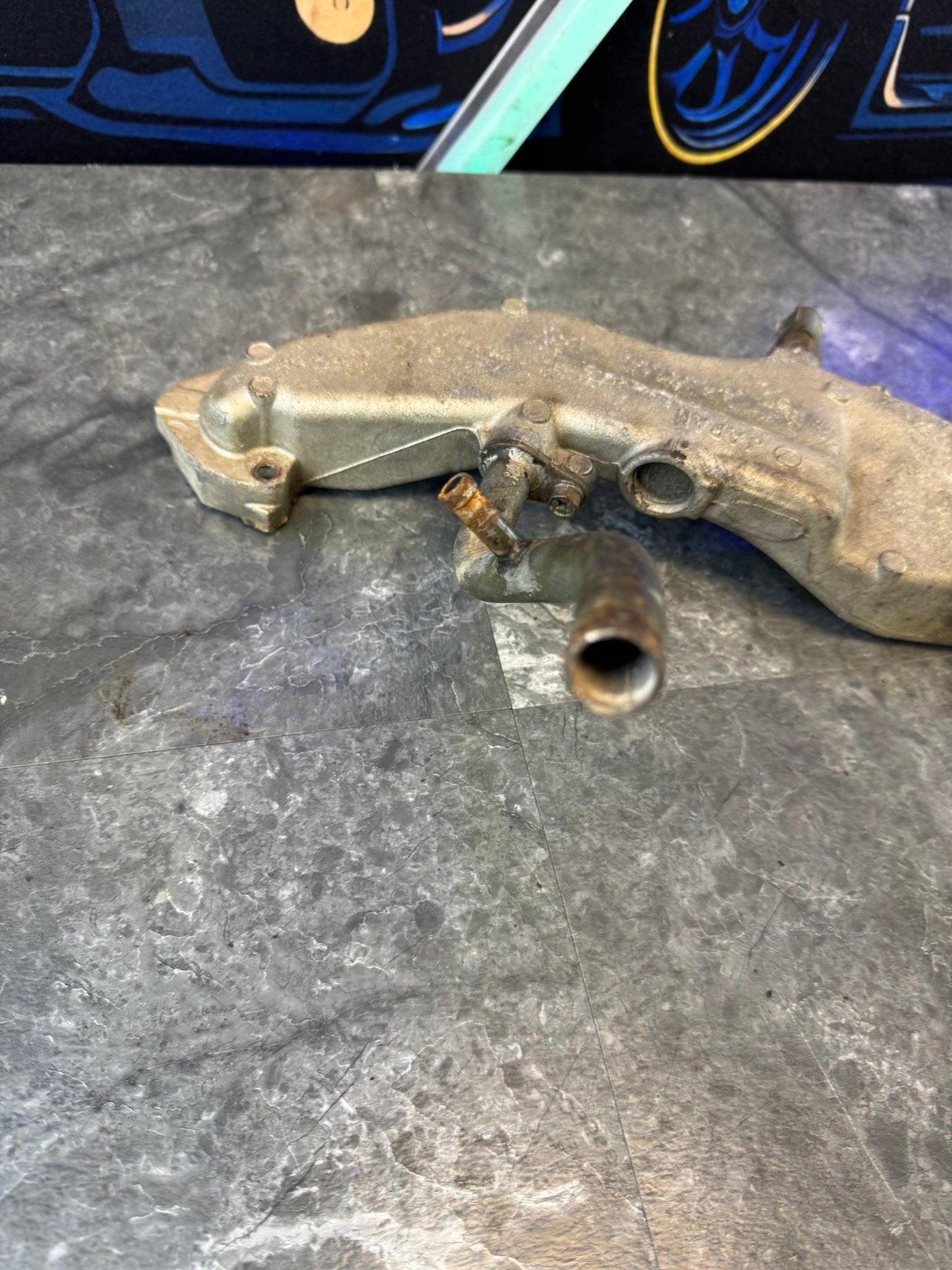 2002-2005 Subaru WRX STi Engine OEM Coolant Crossover Assembly Ej25 Ej20 /