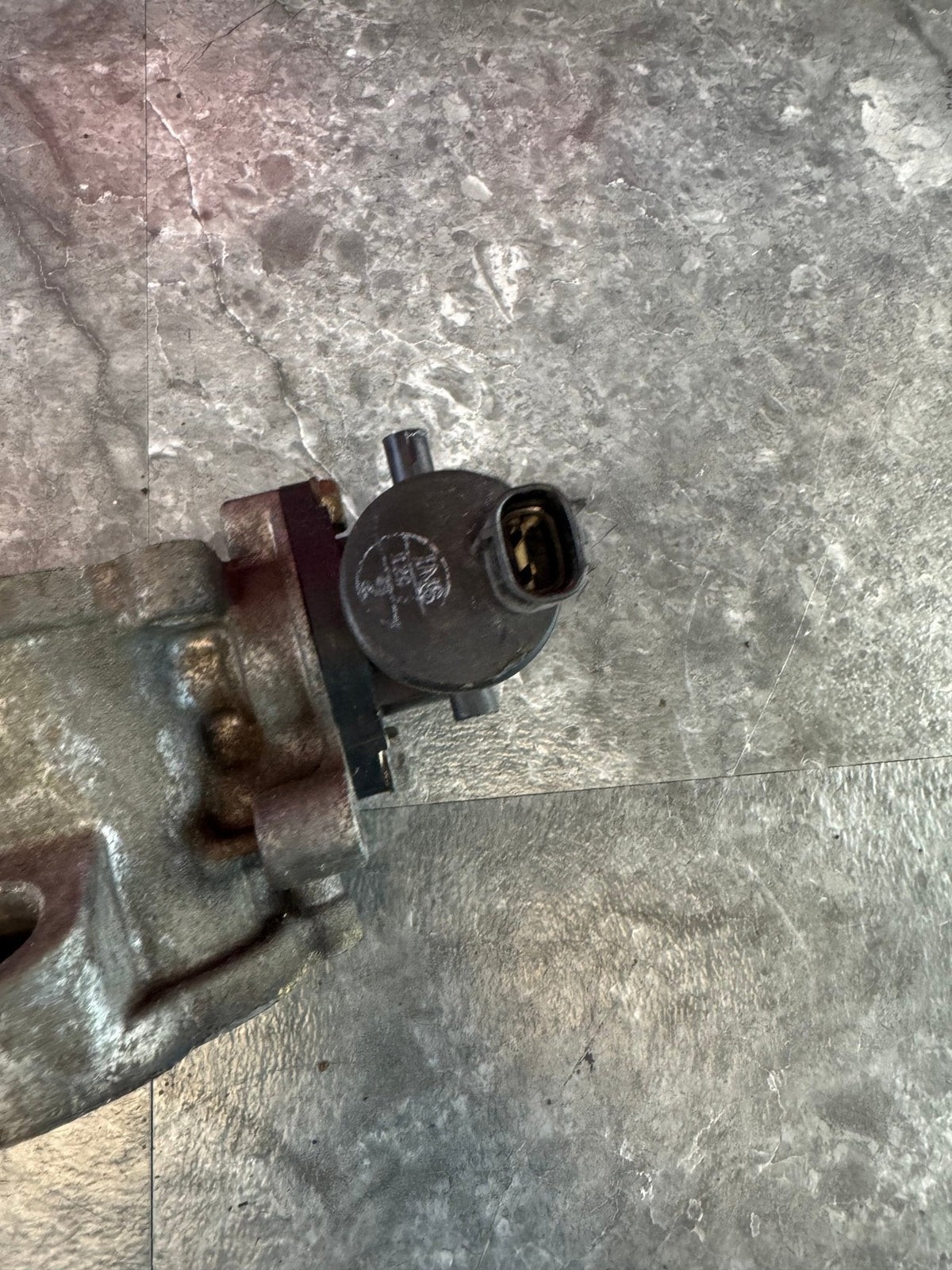 2002-2003 Subaru Impreza WRX Engine OEM Intake Manifold TGV