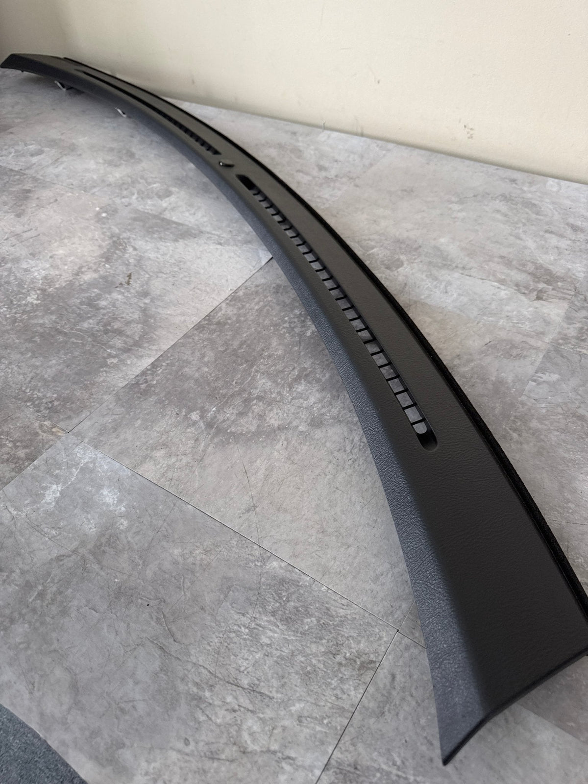 2004-2007 Subaru Impreza WRX STi OEM Interior Front Dash Defrost Vents Trim (2)