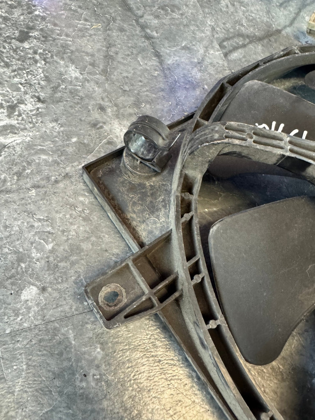 2004-2007 Subaru Impreza WRX STi OEM Right Radiator Fan and Shroud