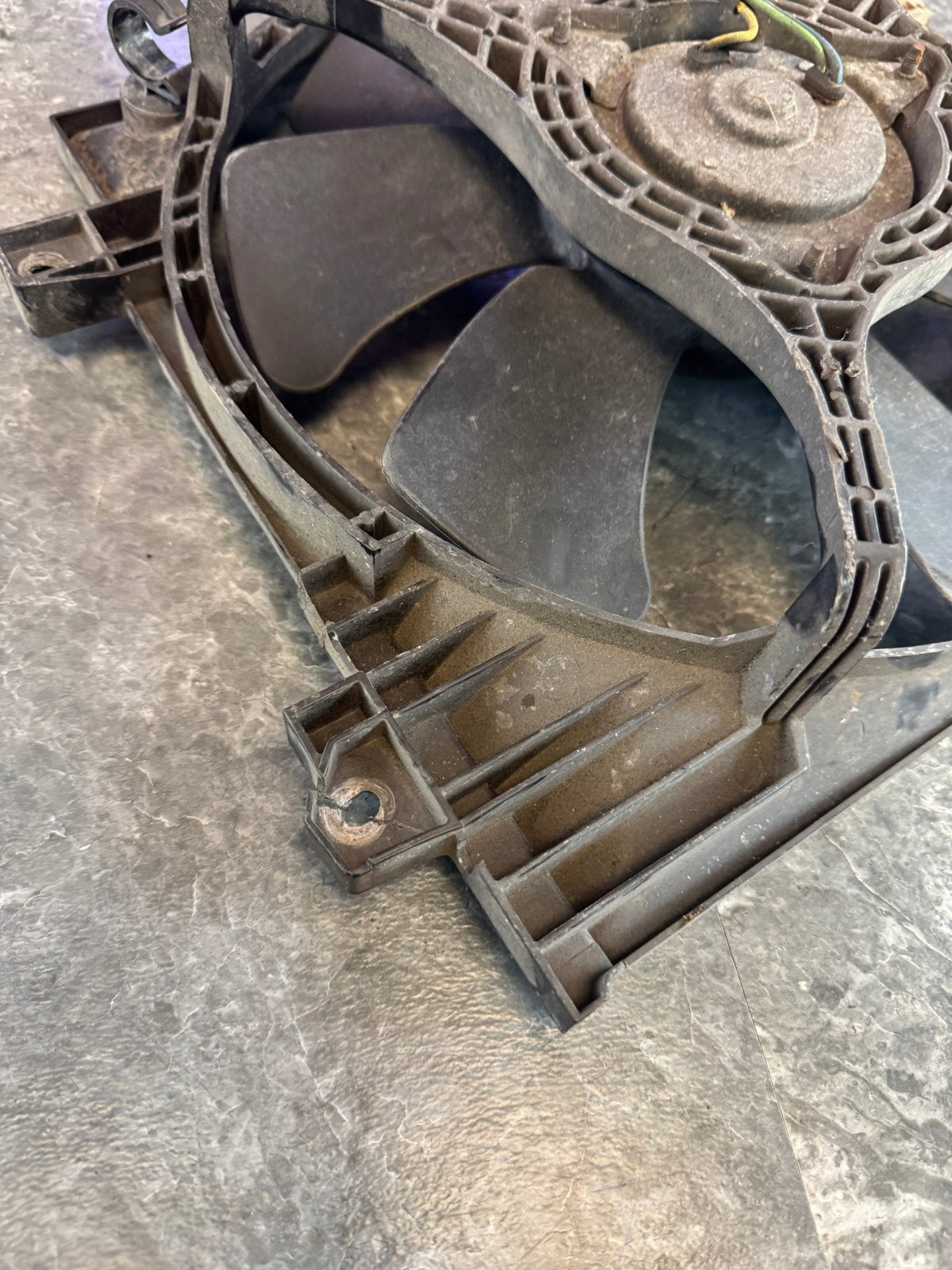 2004-2007 Subaru Impreza WRX STi OEM Right Radiator Fan and Shroud
