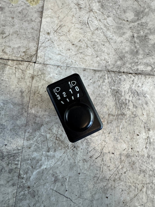 2004-2005 Subaru Impreza WRX STi Headlight Leveling Switch Adjustment Knob