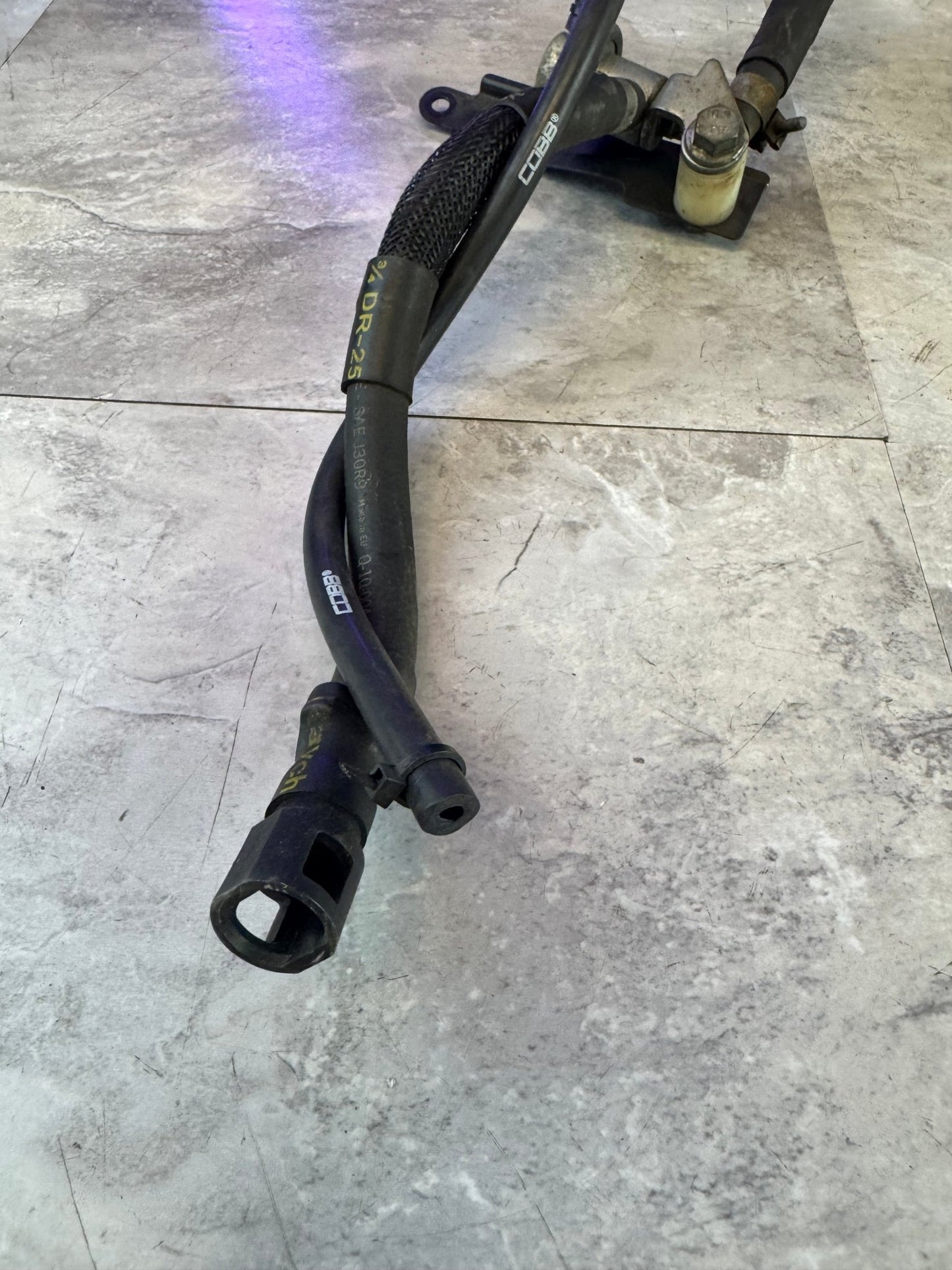 Cobb Fuel Pressure Regulator Kit For Subaru 08-21 STi With Bracket