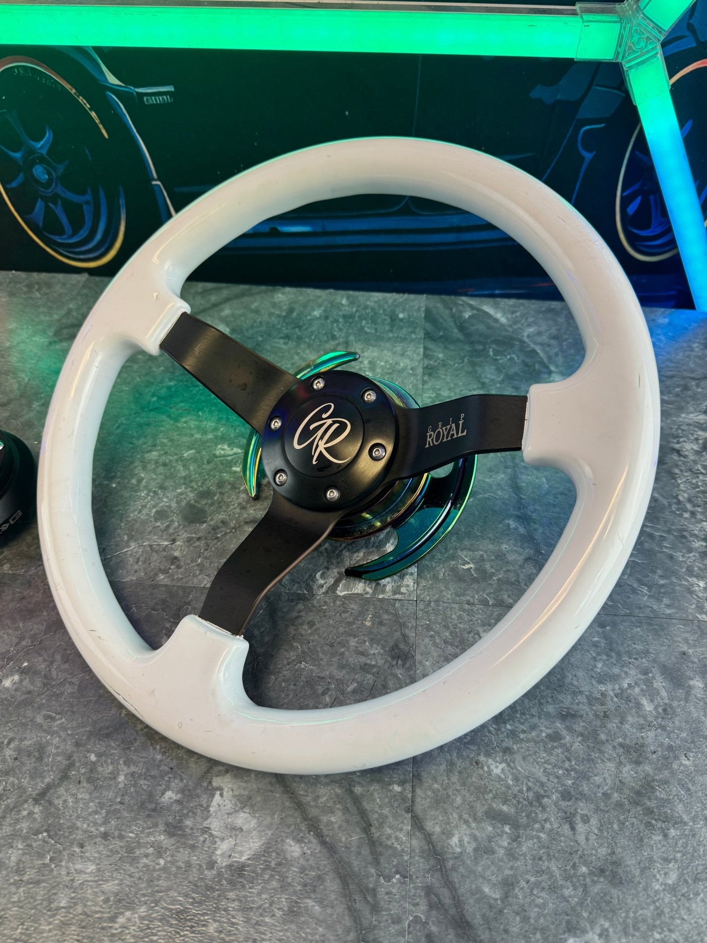 Grip Royal Steering Wheel Kit With NRG 3.0 Quick Release Hub Kit