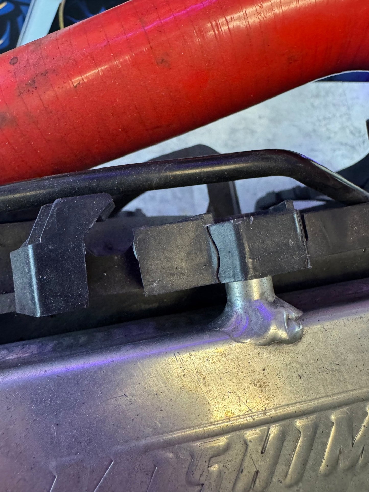 Mishimoto All Aluminum Radiator With Fans And Mishimoto Red Hoses For Subaru 08-14 WRX / 08+ STi