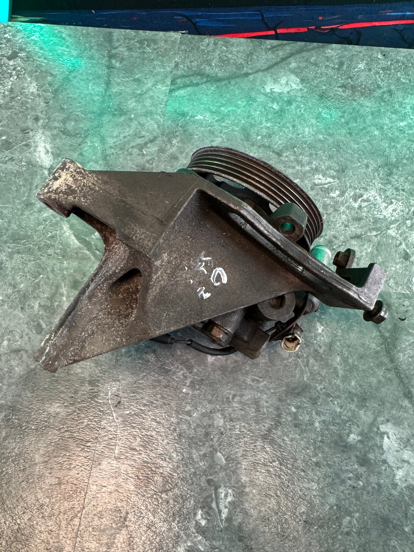 2004-2007 Subaru Impreza WRX STi OEM Power Steering Pump Mount