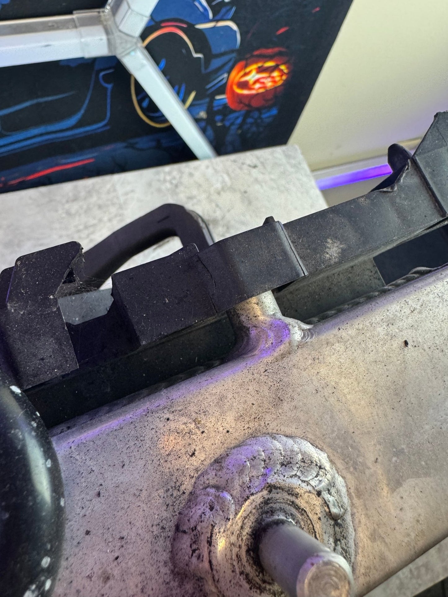 Mishimoto All Aluminum Radiator With Fans And Mishimoto Red Hoses For Subaru 08-14 WRX / 08+ STi