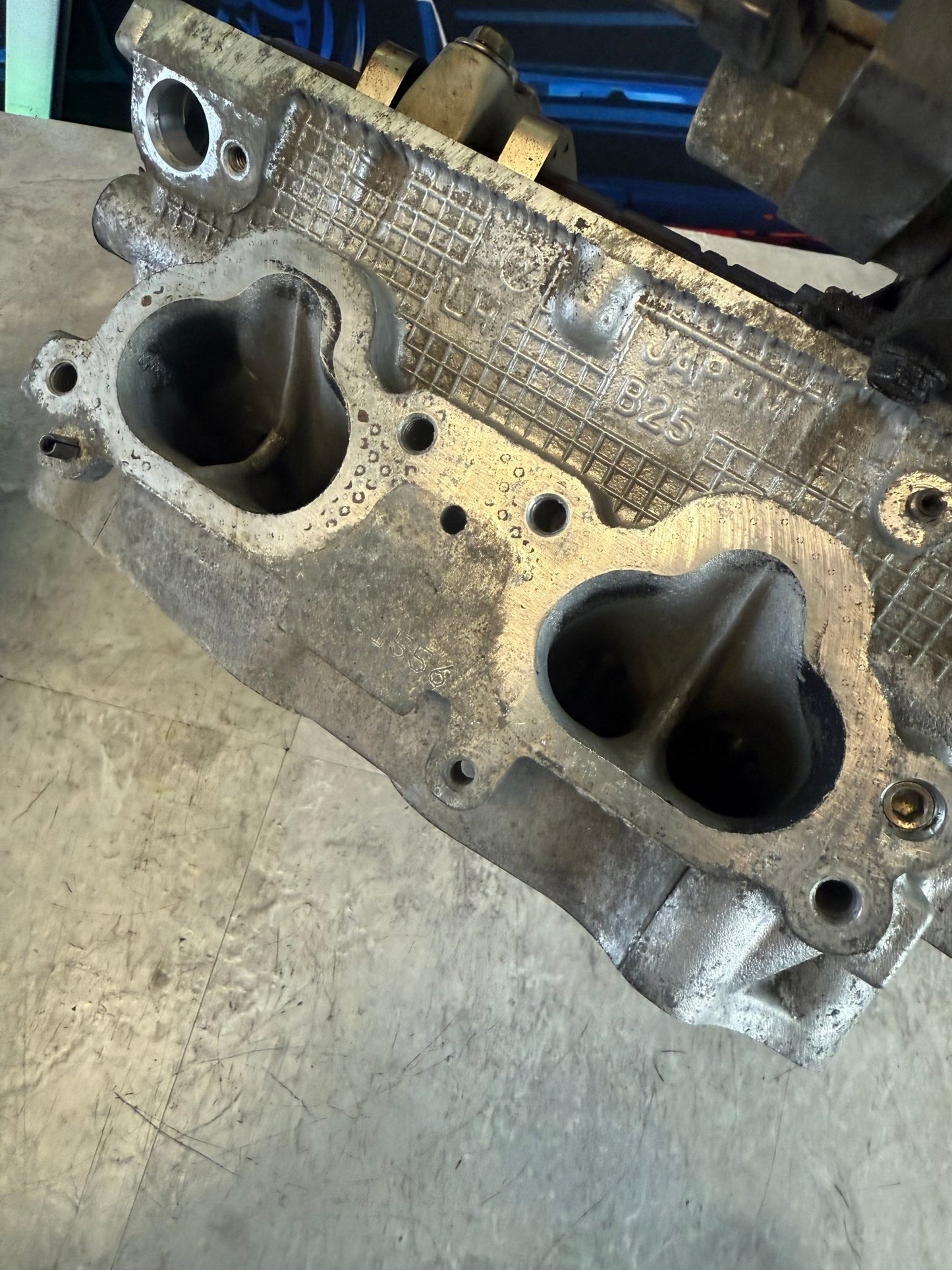 B25 Subaru STi cylinder heads 2004 - 2006 single AVCS SAVCS wrx ej255 legacy gt forester xt