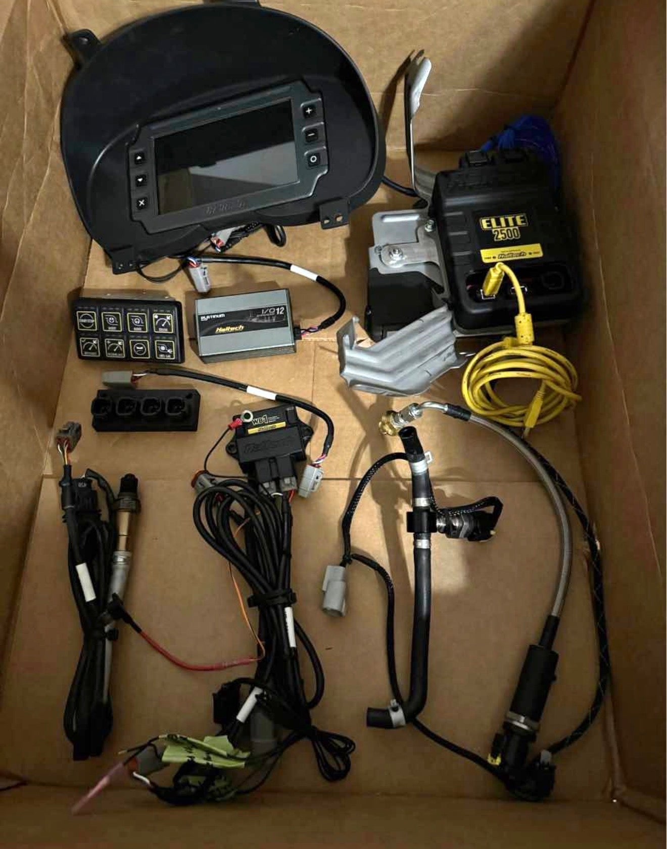 HALTECH ecu set up for VA Subaru STi ELITE 2500 stand alone LC-7 display & 8 button pad haltech