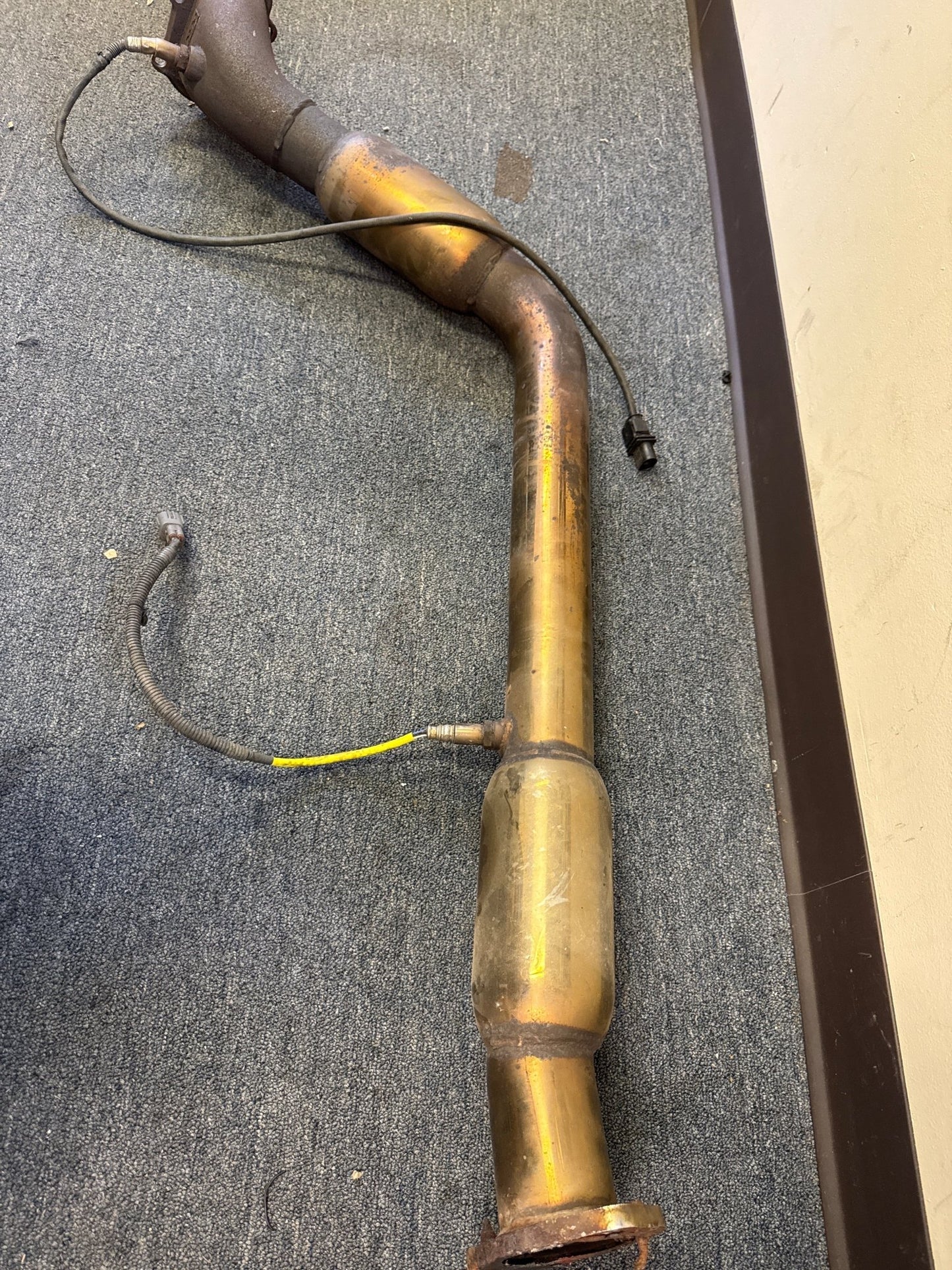 HKS Downpipe Cast Bellmouth / Twin-Catted / Dual O2 Bungs 08-14 WRX 08-17 STi