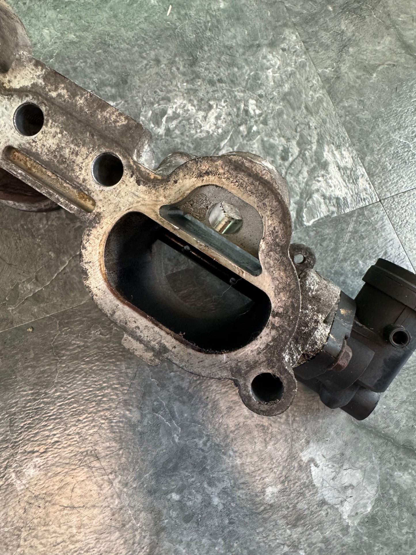 2004-2006 Subaru Impreza WRX STi OEM Engine Intake Manifold TGV Assembly Tumble Generator Valve Side Feed